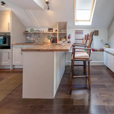 The Old Rectory Donard Apartment
